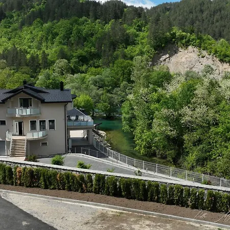 Villa Majetic Na Uni *