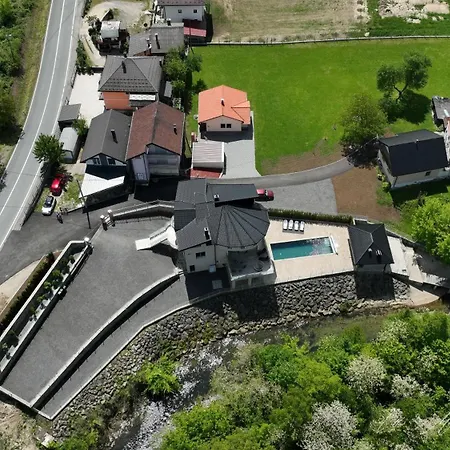 Villa Majetic Na Uni *