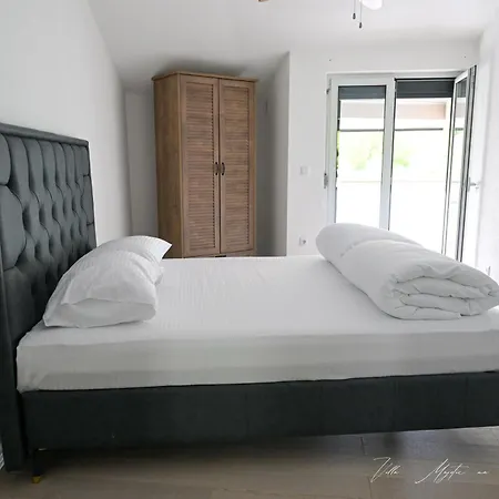 Villa Majetic Na Uni *