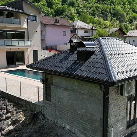 Majetic Na Uni Villa *